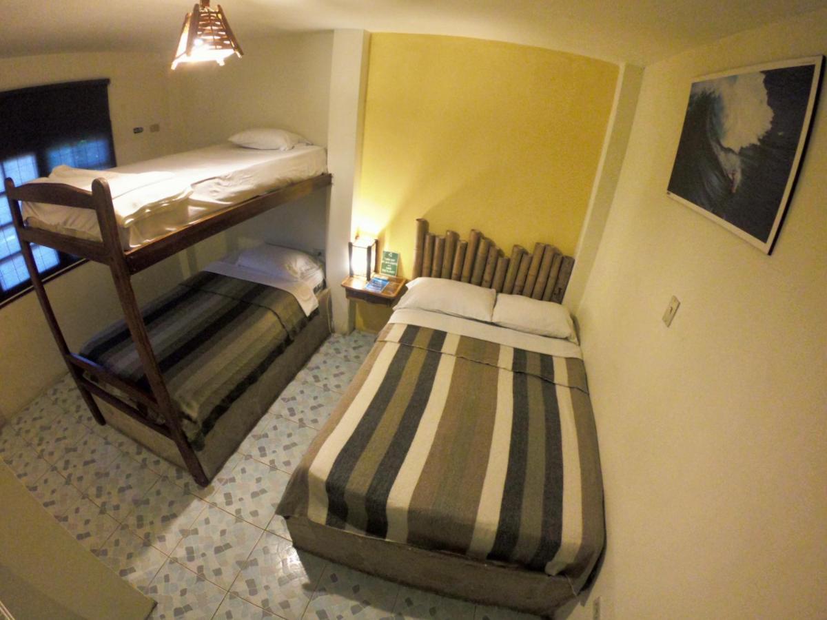 Hostal Moai Montanita Luaran gambar