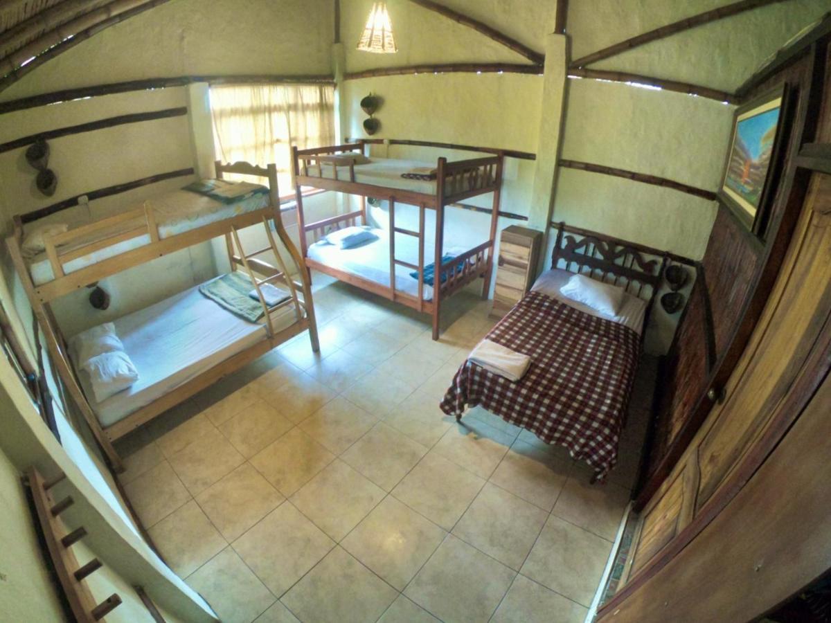 Hostal Moai Montanita Luaran gambar