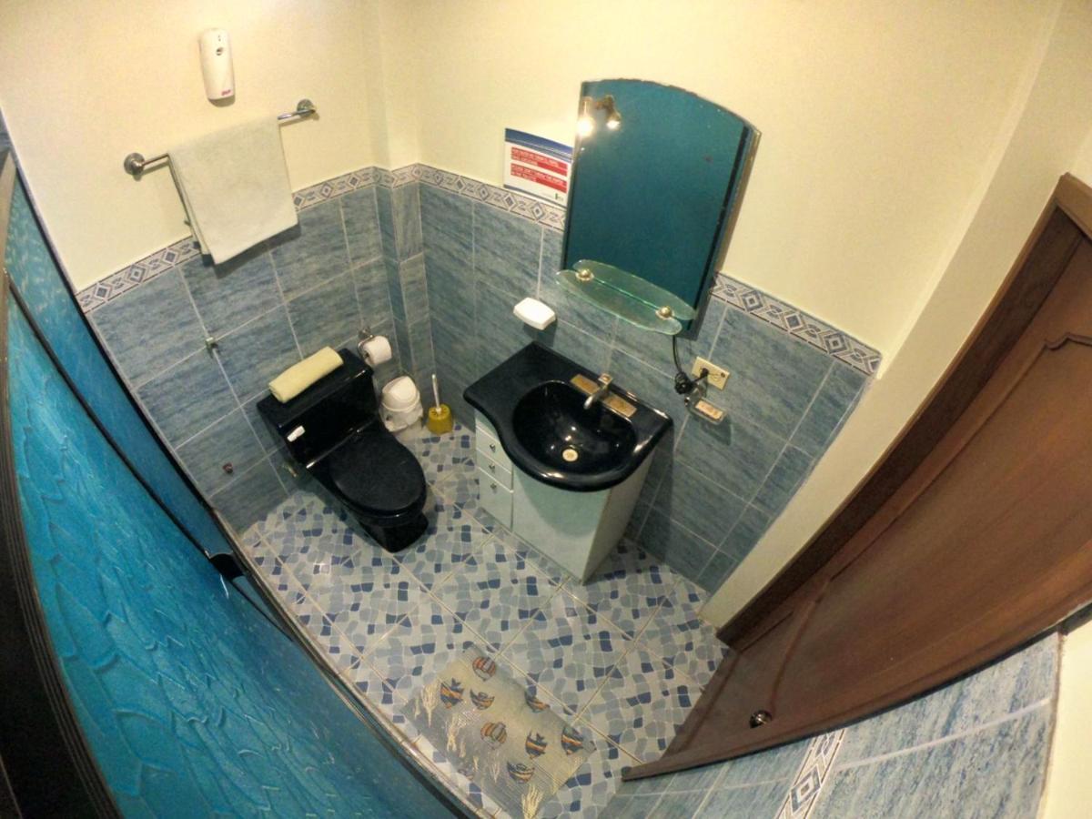 Hostal Moai Montanita Luaran gambar