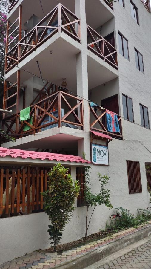 Hostal Moai Montanita Luaran gambar