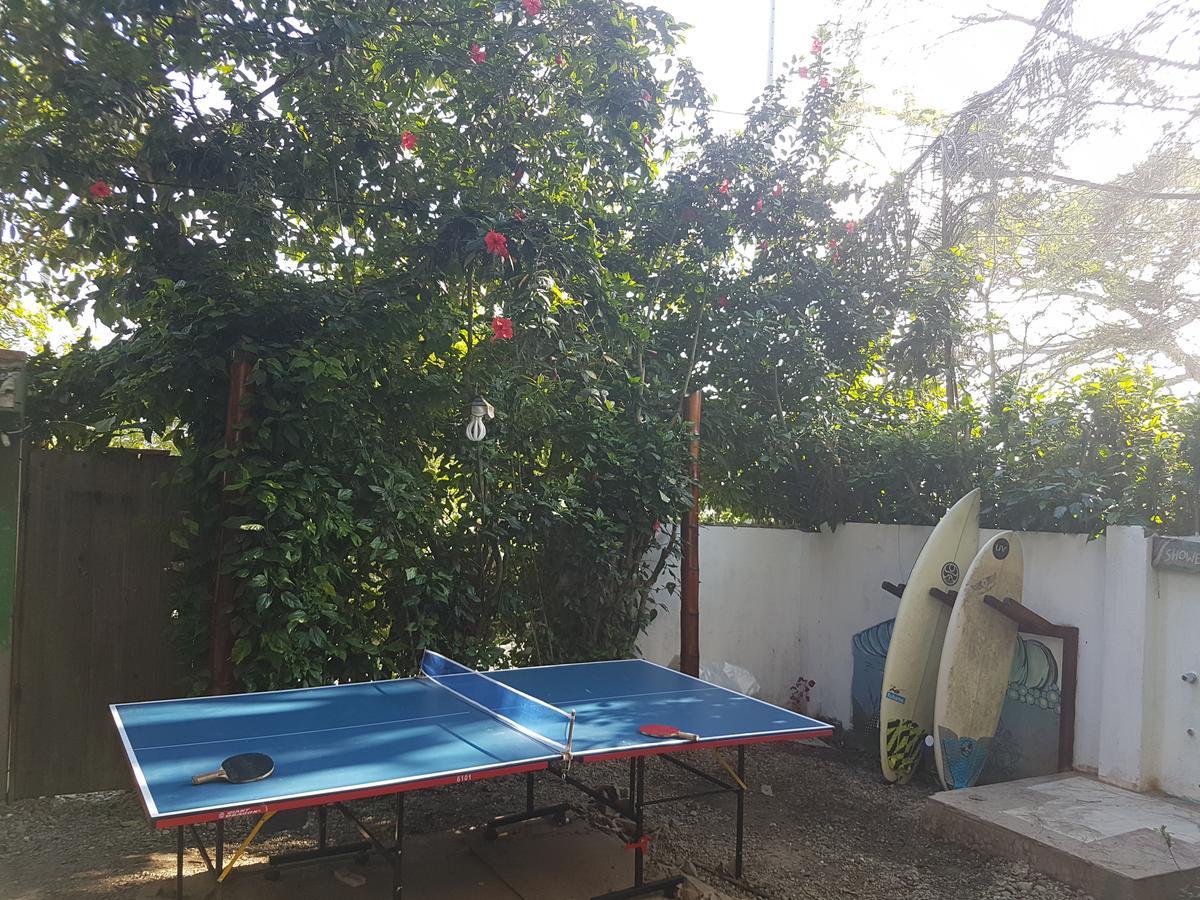 Hostal Moai Montanita Luaran gambar