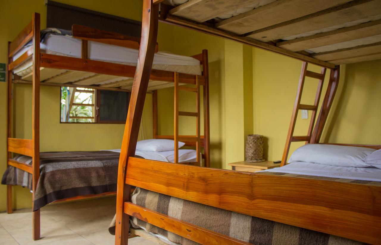 Hostal Moai Montanita Luaran gambar